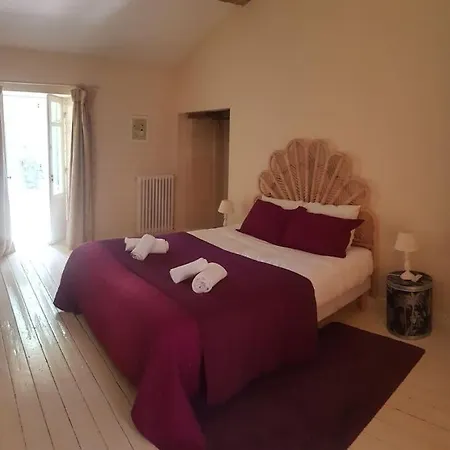 Belle Maison De Charme Villa Lussac (Gironde)