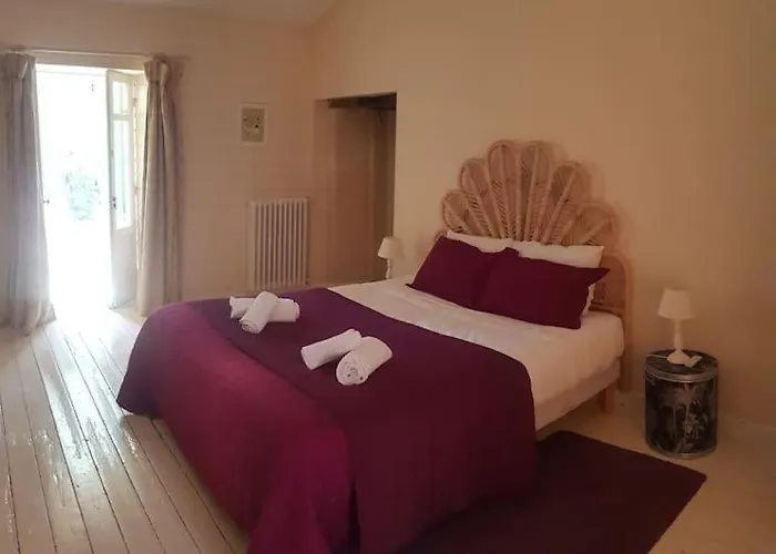 Belle Maison De Charme Villa Lussac (Gironde)