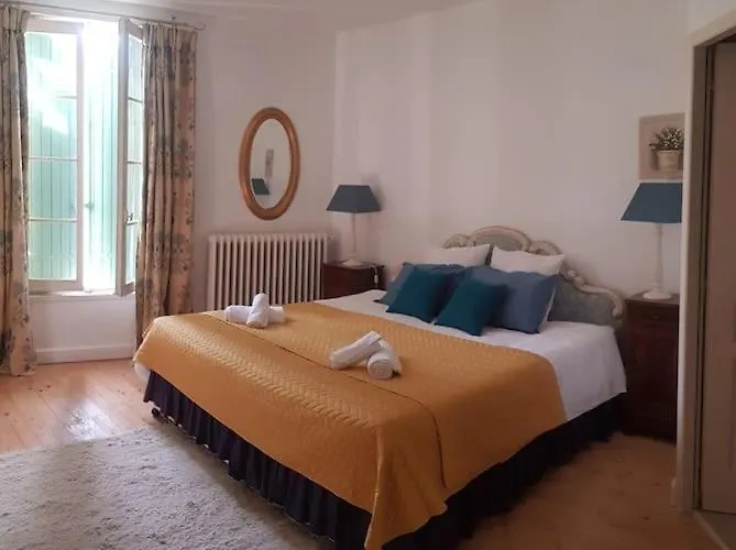 Villa Belle Maison De Charme Lussac (Gironde)